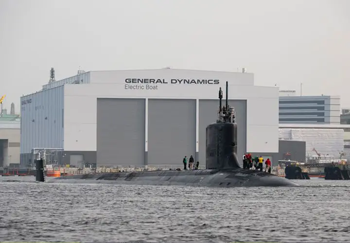 USS Hyman G. Rickover (SSN 795) departing Groton, Connecticut